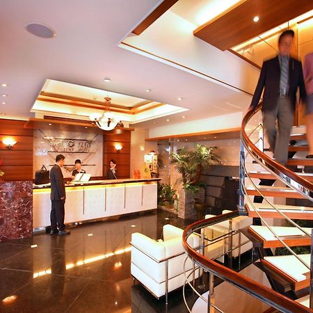 Kao Yuan Hotel - Zhong Shan Taichung Buitenkant foto