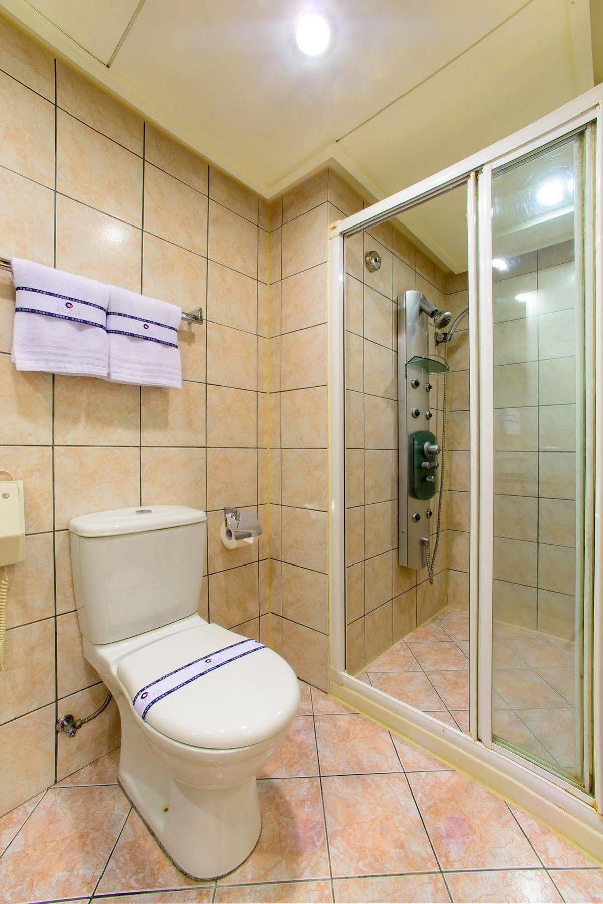 Kao Yuan Hotel - Zhong Shan Taichung Buitenkant foto