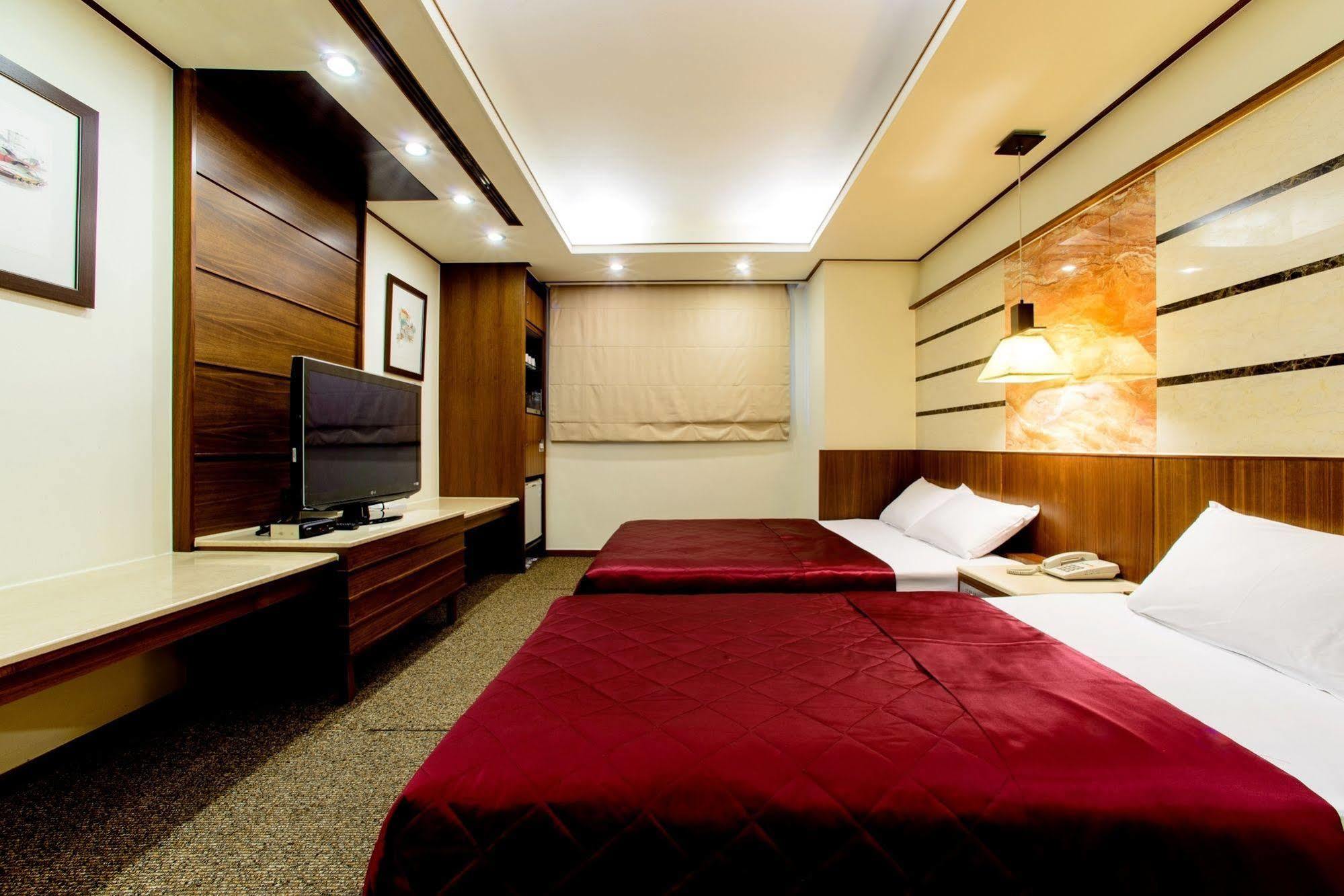 Kao Yuan Hotel - Zhong Shan Taichung Buitenkant foto