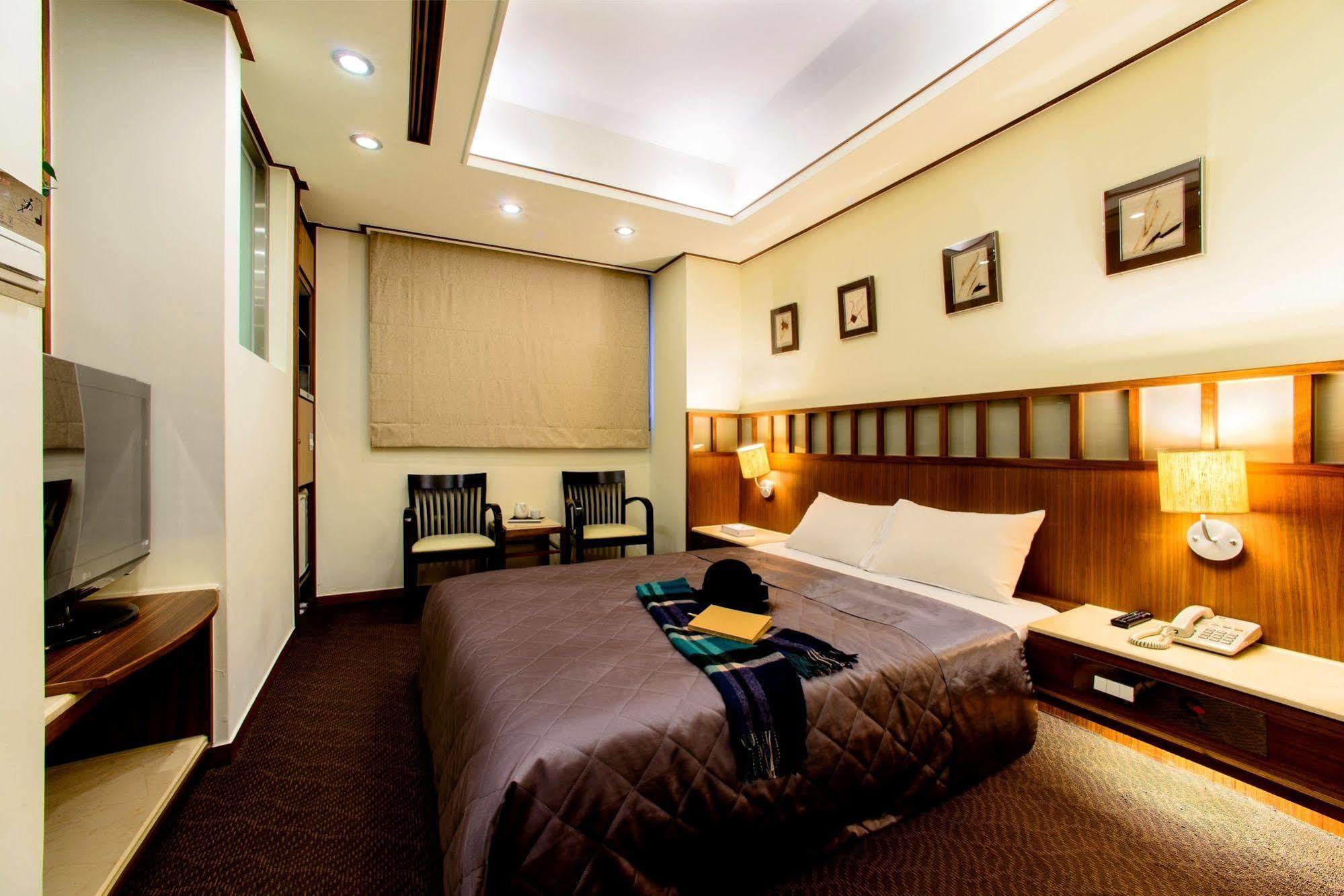 Kao Yuan Hotel - Zhong Shan Taichung Buitenkant foto